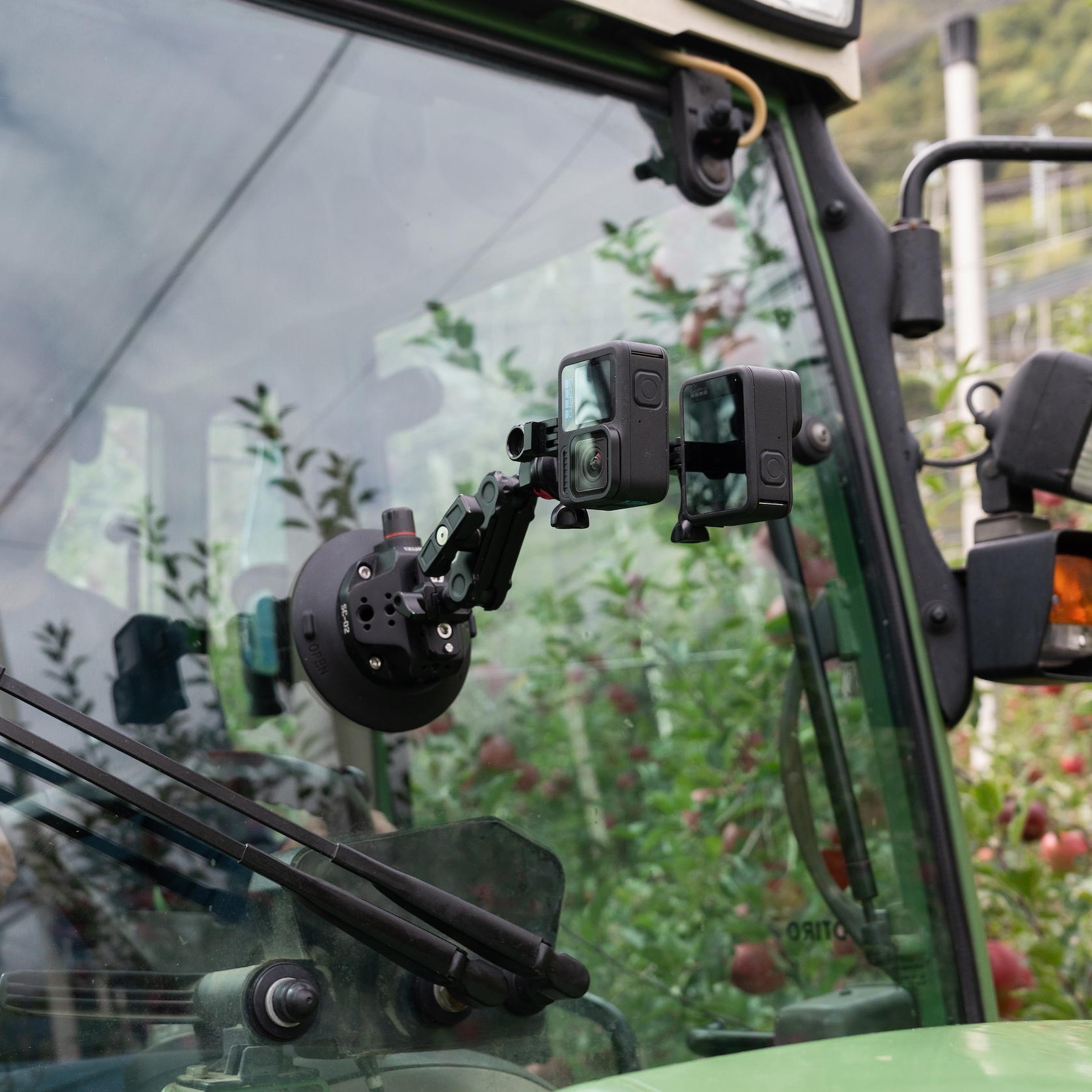 Action Cam im Obstgarten